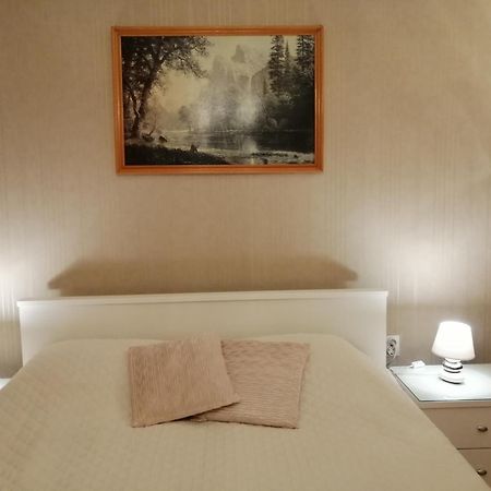 Lovely Apartment In بومير الغرفة الصورة